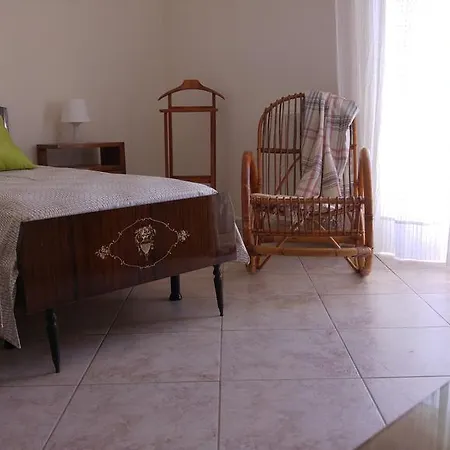 Mennulavirdi Country House